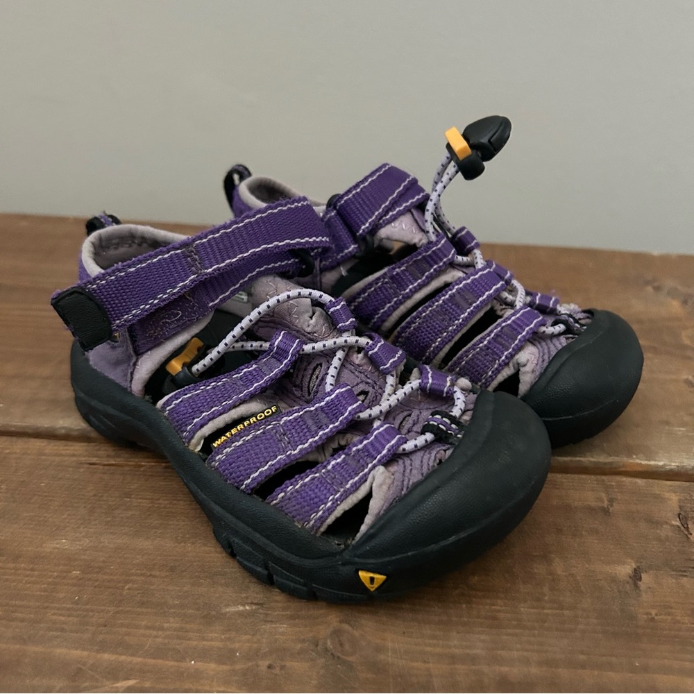 Girls Keen Sea Camp Sandals Purple Size 9
